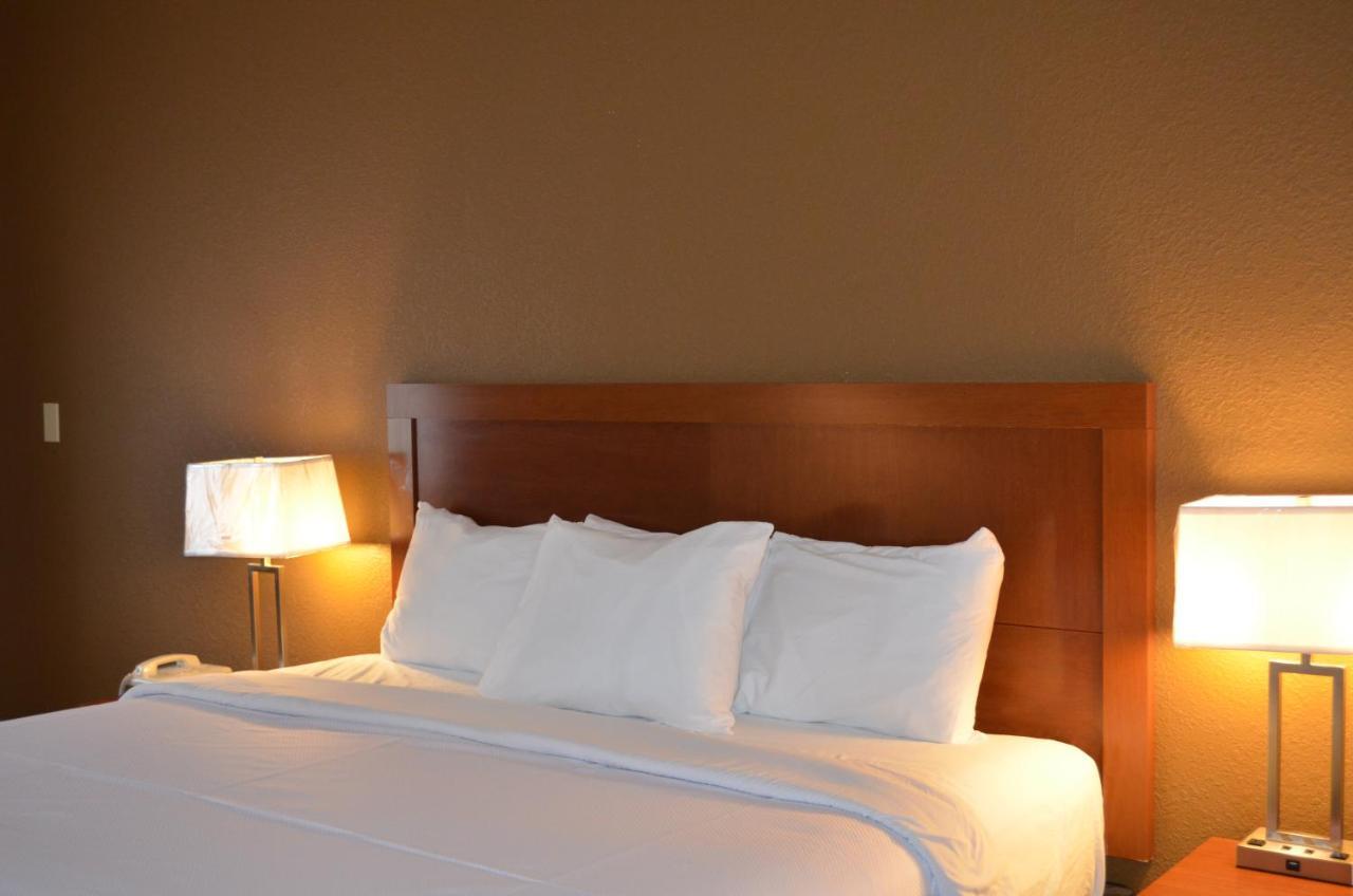 Brookshire Inn Пайквил Екстериор снимка